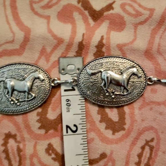 Silver Tone Horse Cabochon Adjustable Hip Belt. EUC! - Picture 2 of 6
